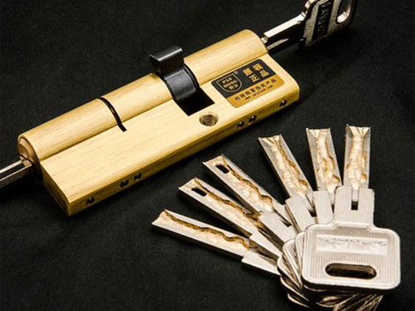 大连24小时上门开锁公司